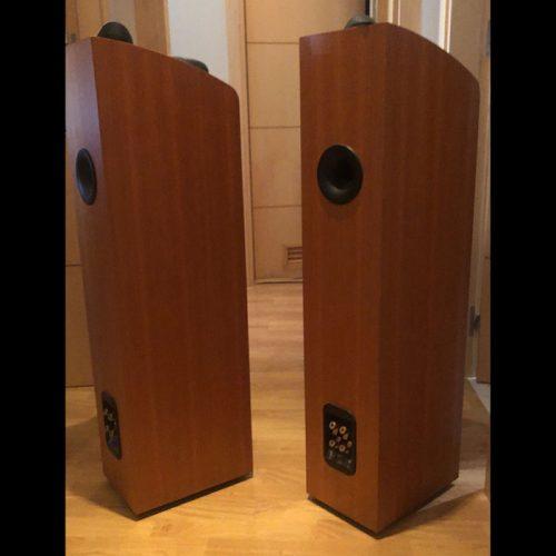 altavoces-BW704-4